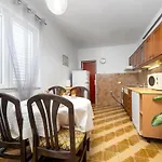 Διαμέρισμα Sanja, Centar, Outside Separate Entrance *